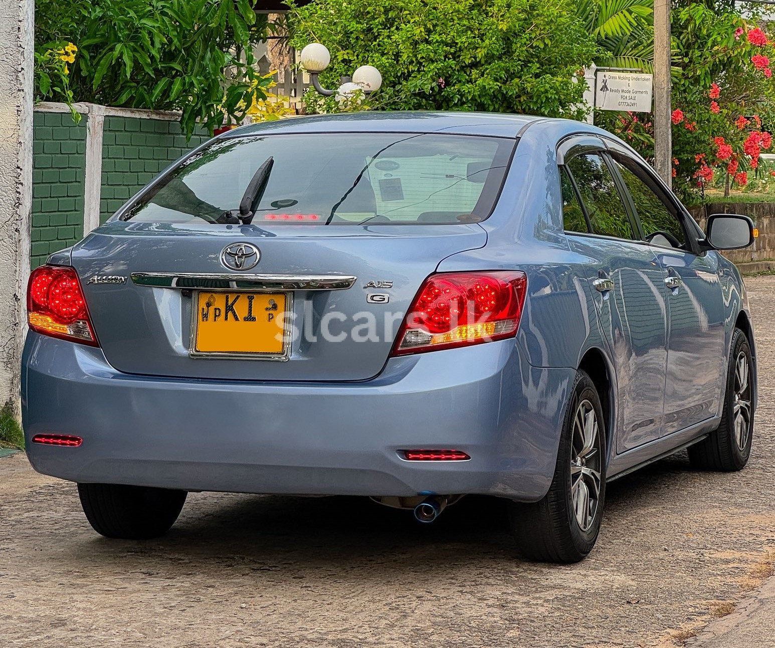 Vehicle Image 4