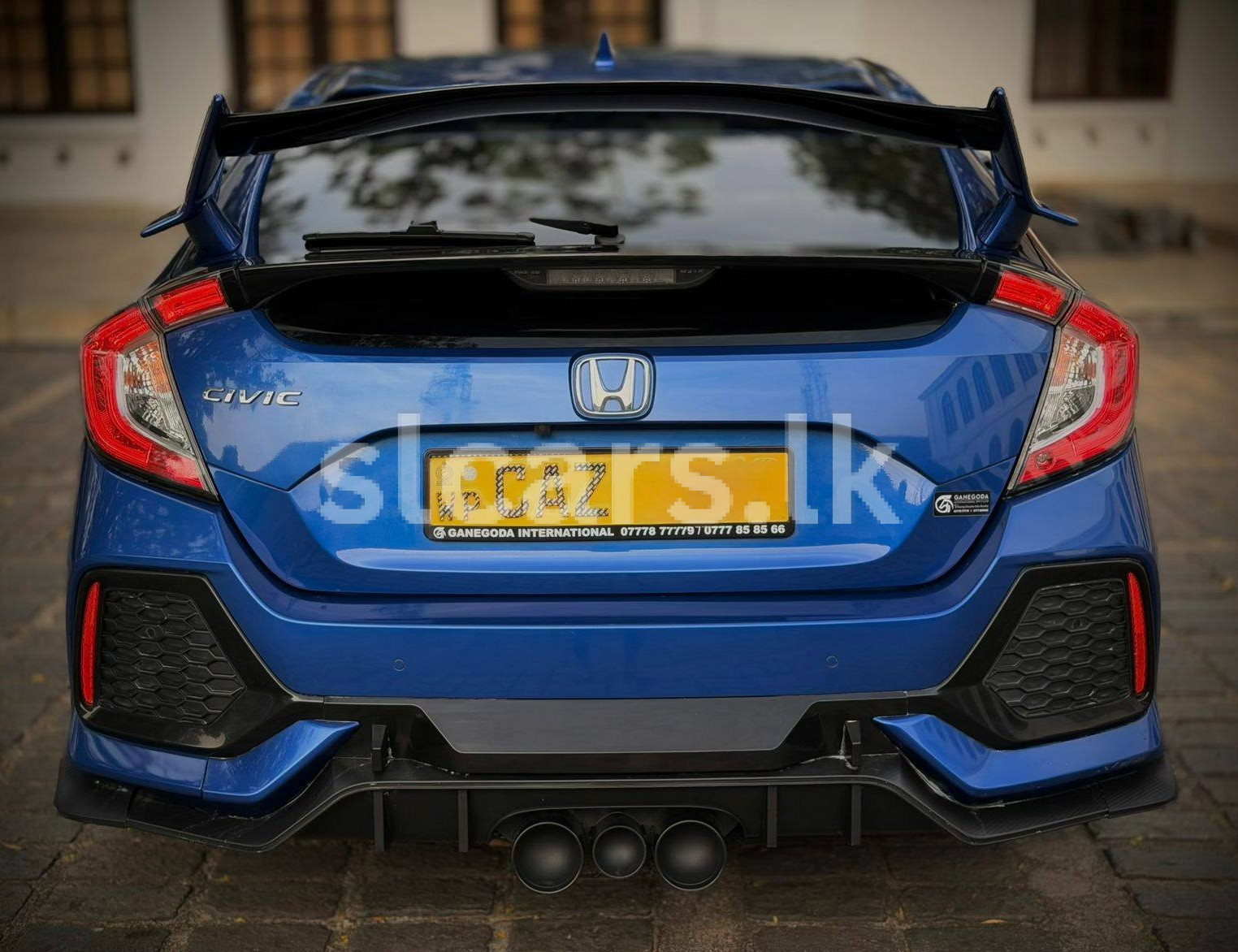 Vehicle Image 5
