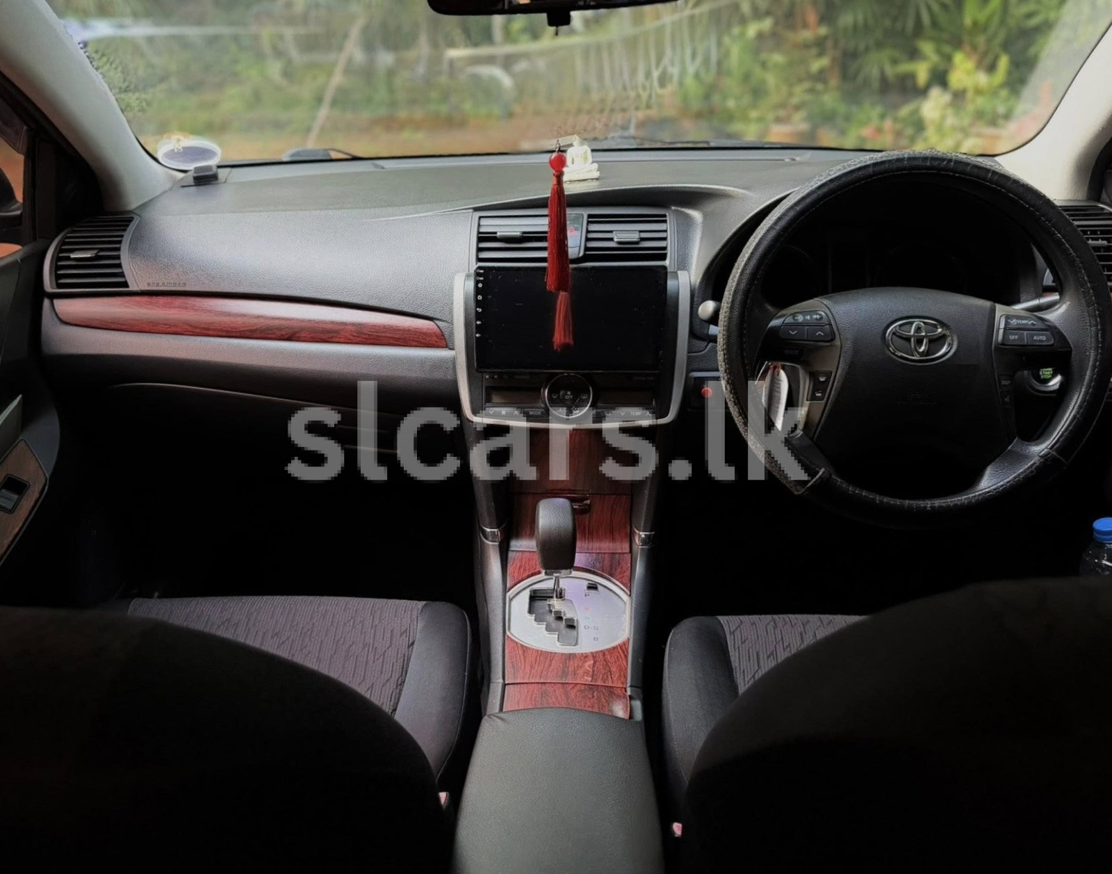 Vehicle Image 6