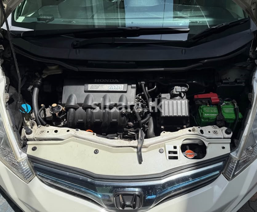 Vehicle Image 6