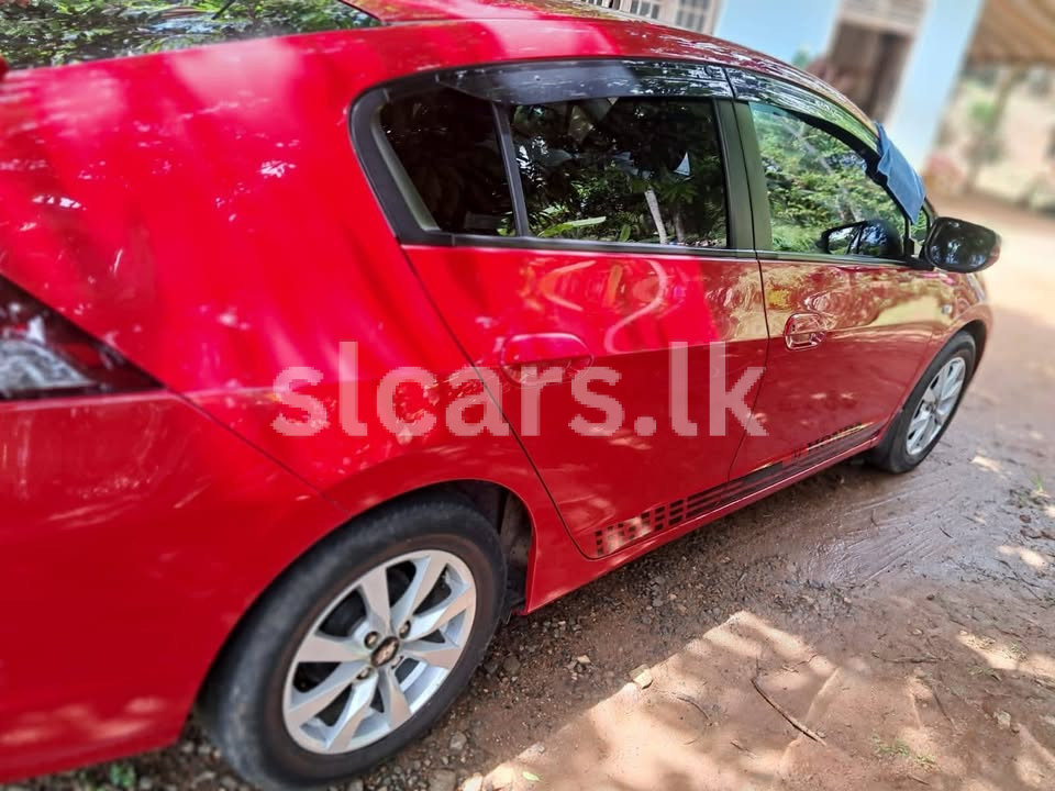 Vehicle Image 6