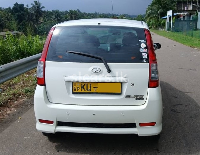 Vehicle Image 4