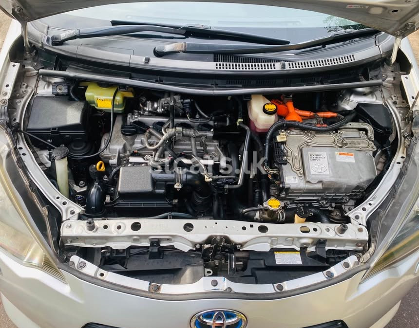 Vehicle Image 6