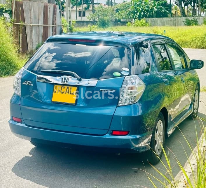 Vehicle Image 4