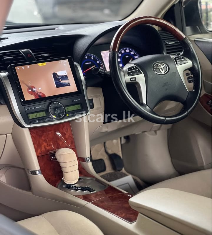 Vehicle Image 4