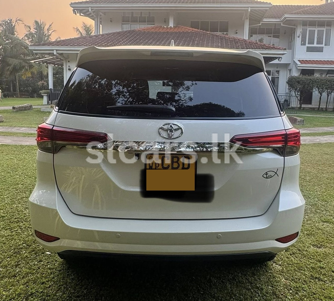 Vehicle Image 4