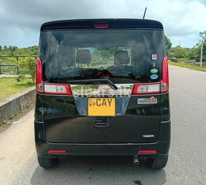 Vehicle Image 3